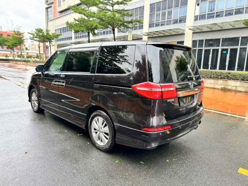 东莞15年本田艾力绅9