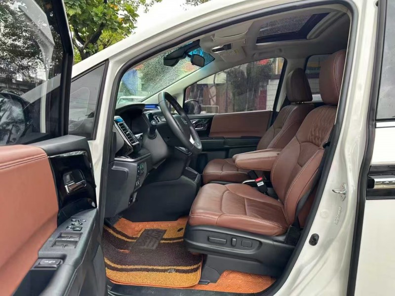 东莞20年本田艾力绅9