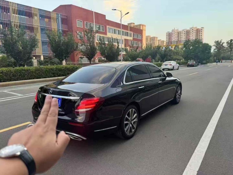 淄博18年奔驰E8