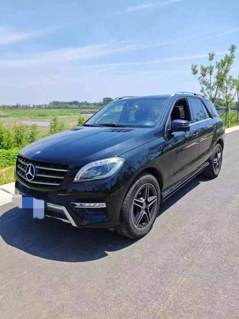 济南15年奔驰ML2