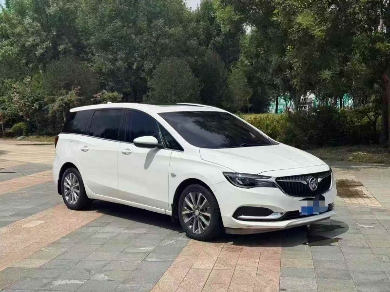 济宁19年别克GL62