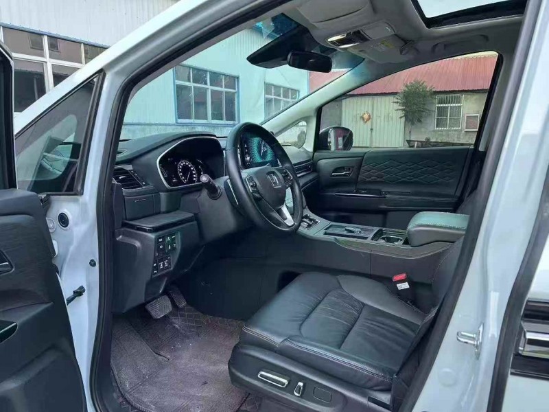 青岛24年本田艾力绅5