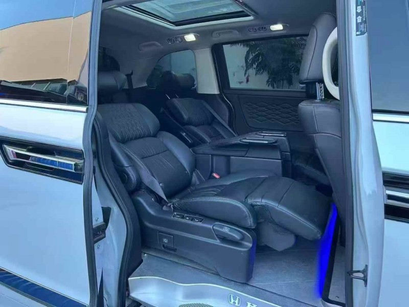 青岛24年本田艾力绅6