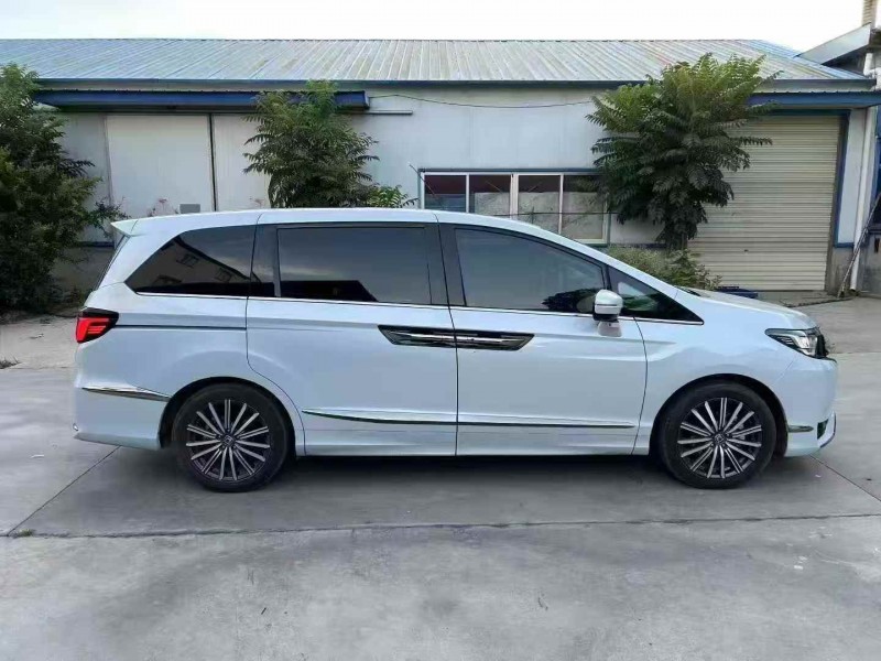 青岛24年本田艾力绅8