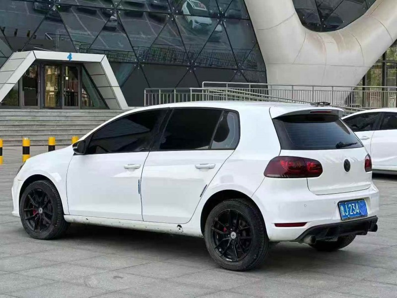 濟南14年大眾高爾夫8