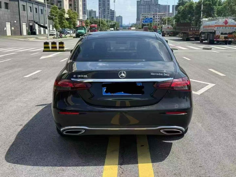 邵阳21年奔驰E9