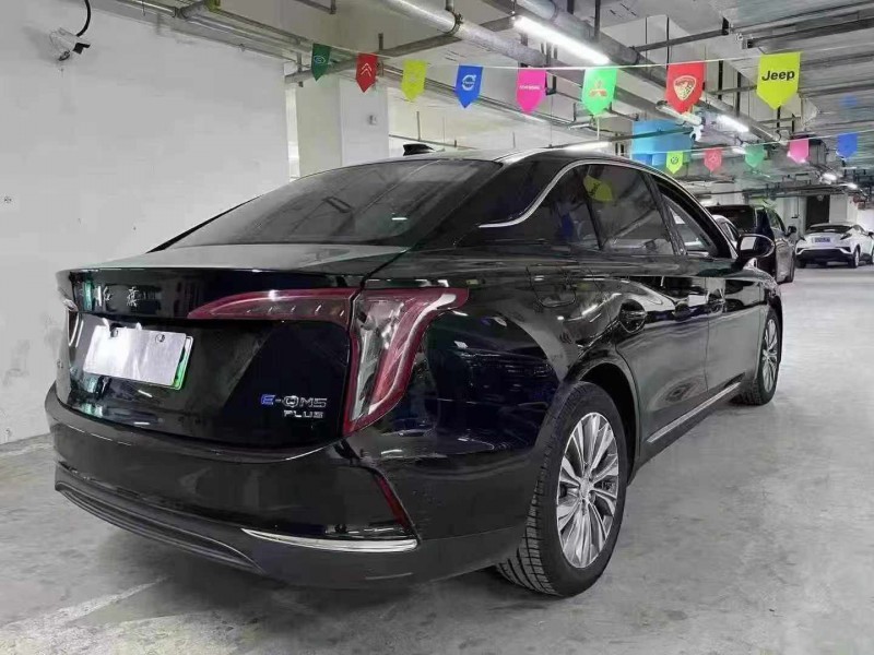 成都25年红旗E-QM57