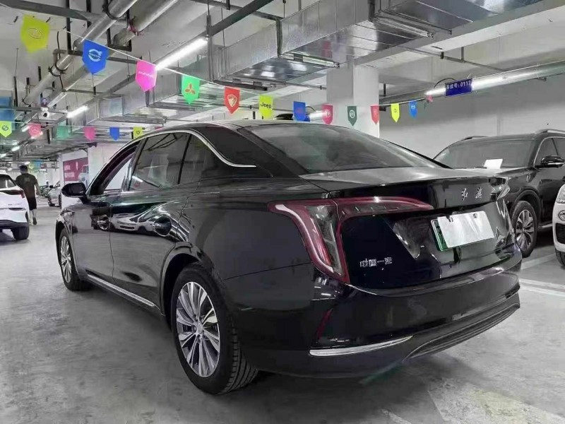 成都25年红旗E-QM58