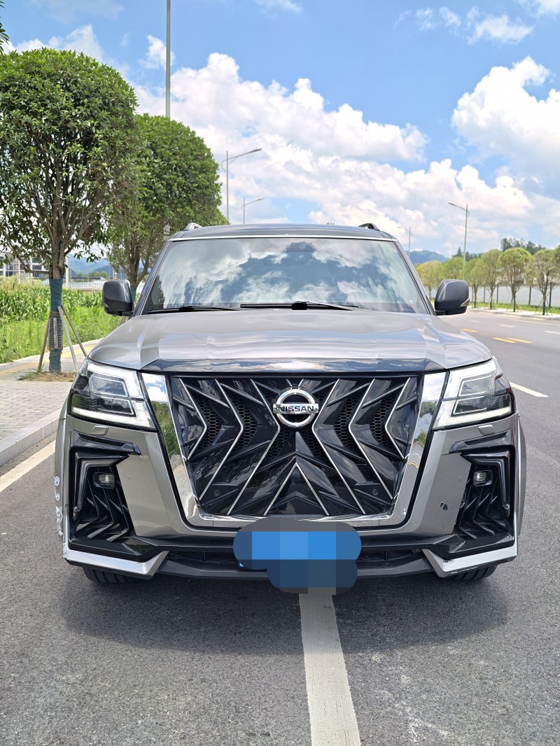恩施18年日產途樂1