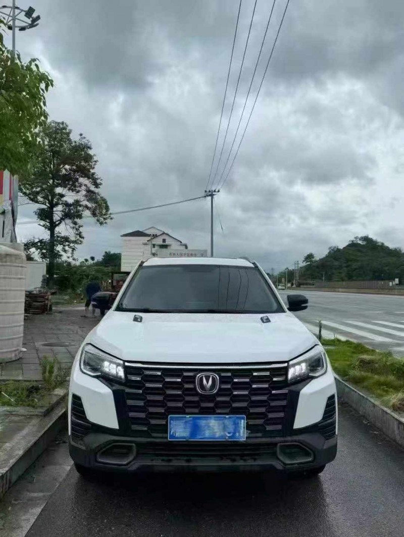 湘潭24年長安汽車CS751