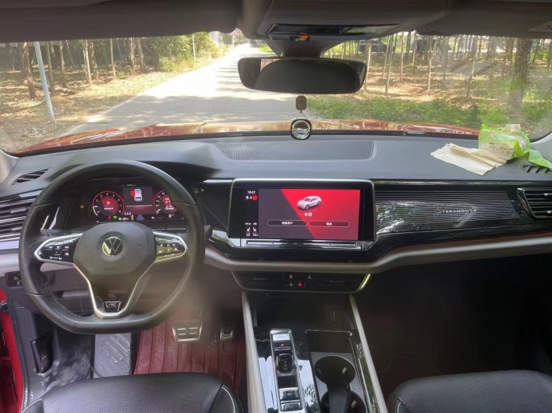 濟寧21年大眾途昂6