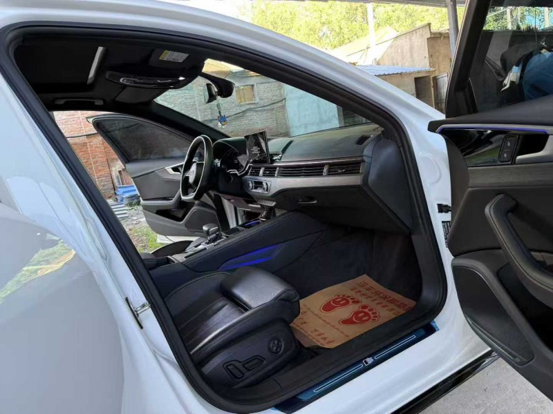 徐州23年奥迪A4L6