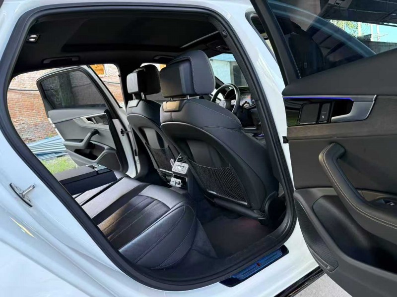 徐州23年奥迪A4L7