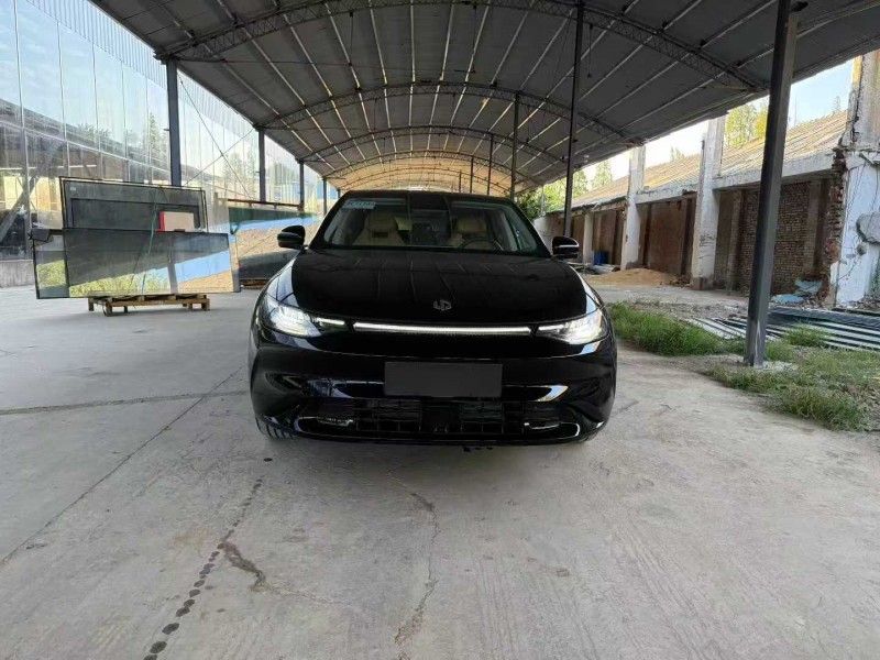 徐州25年零跑汽車C011