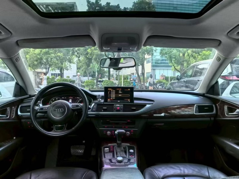 深圳14年奥迪A7L4