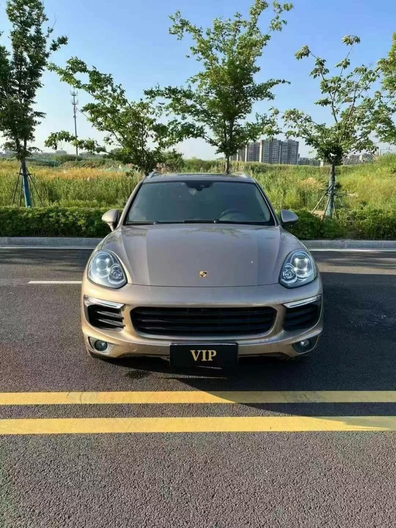 宿遷15年保時捷卡宴1