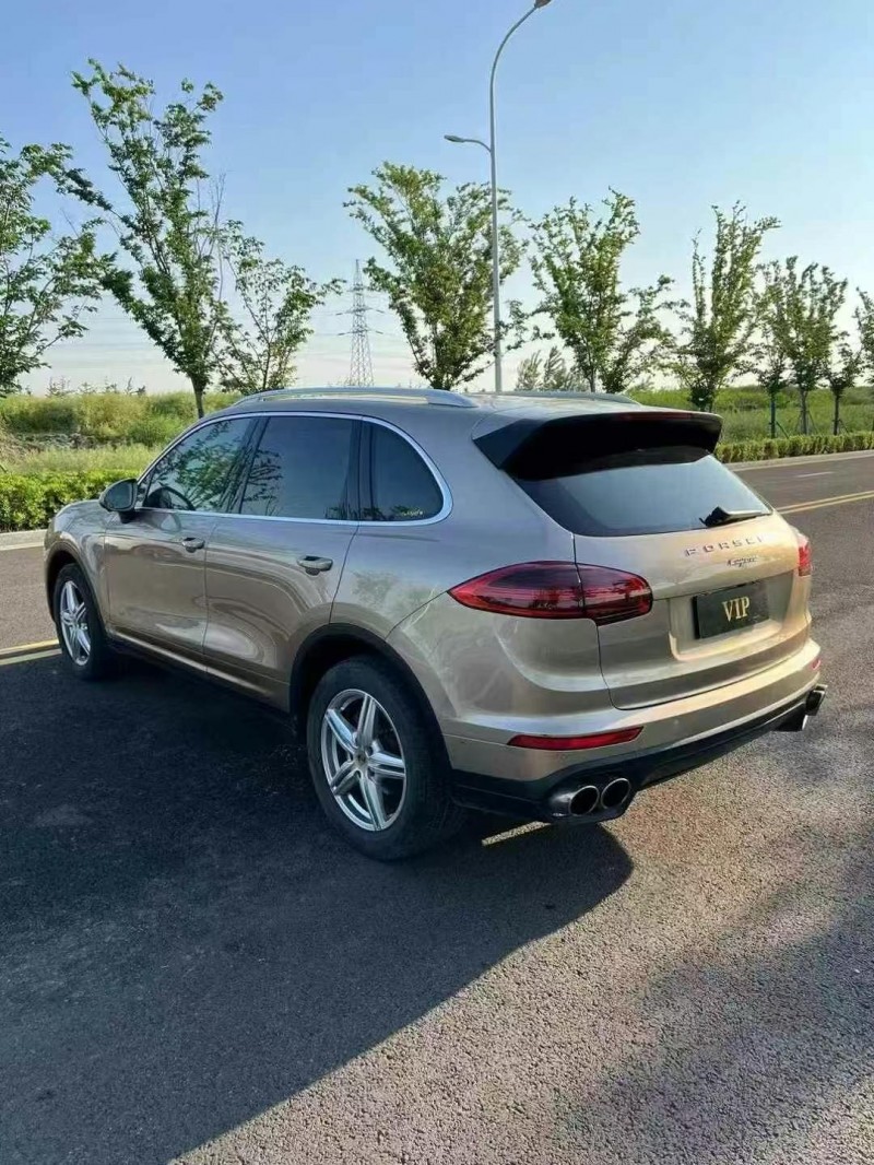 宿遷15年保時捷卡宴7