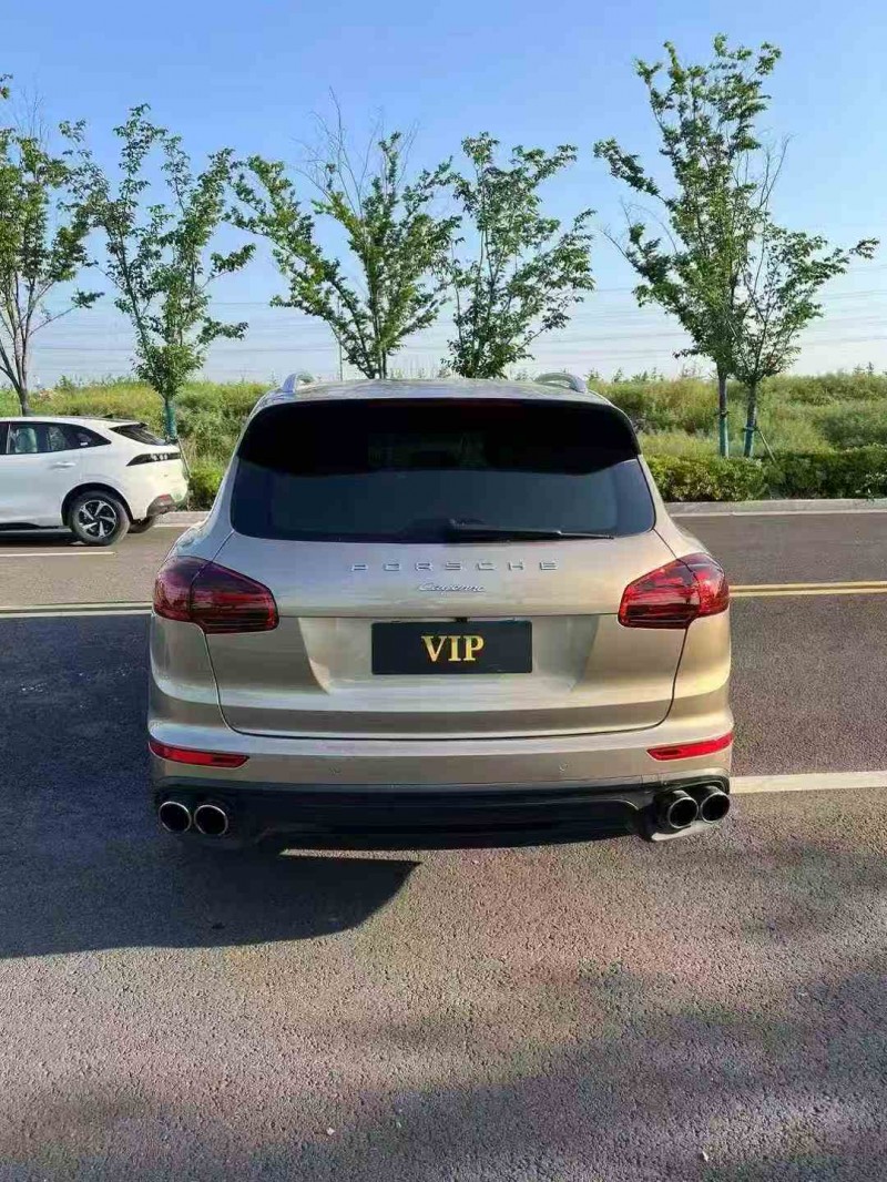 宿遷15年保時捷卡宴9