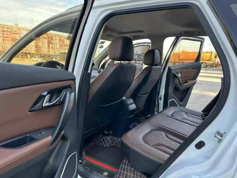 宿遷18年一汽森雅5