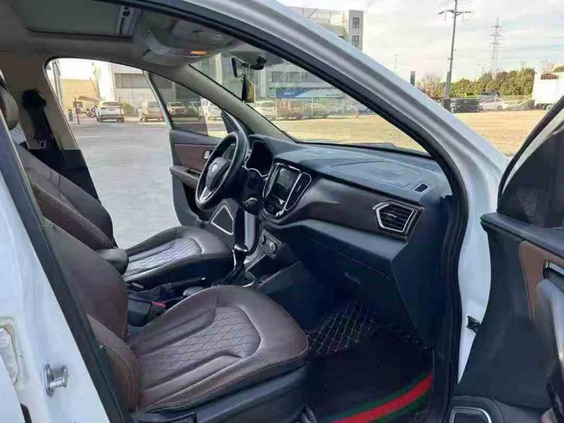 宿遷18年一汽森雅6