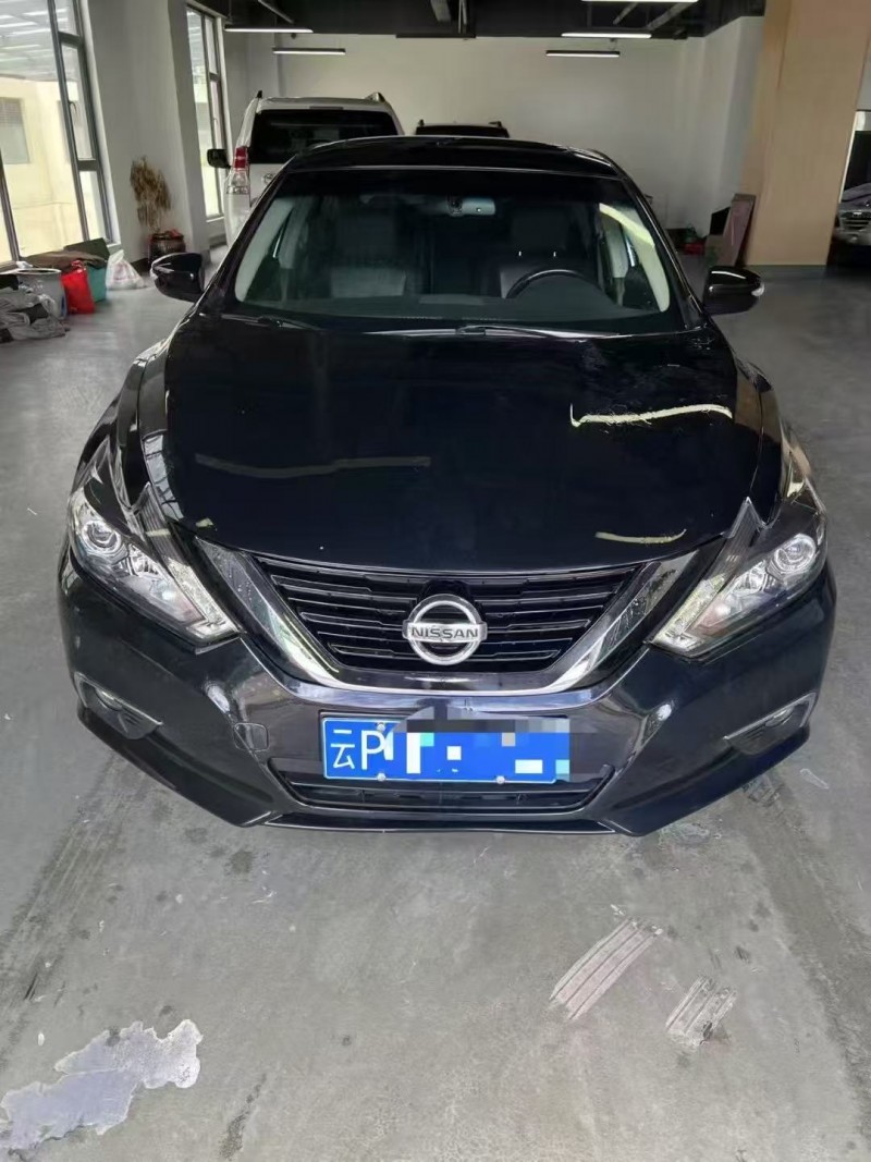 昆明18年日產天籟1