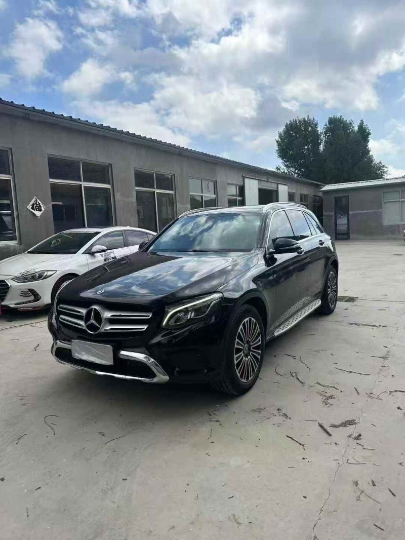 青岛19年奔驰GLC3