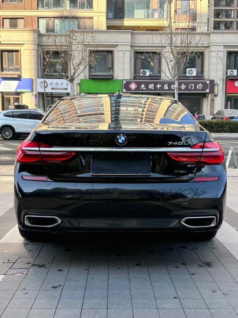 徐州19年宝马7系9