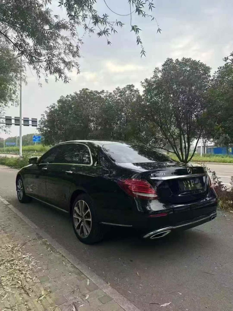 淄博19年奔驰E7