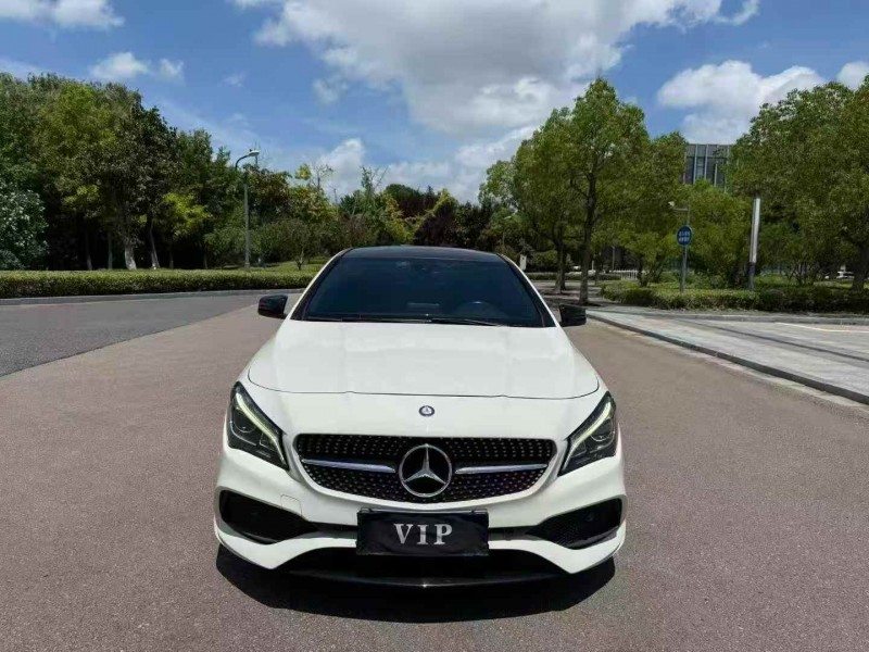 徐州17年奔驰CLA1