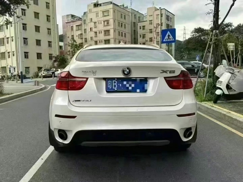 深圳09年宝马X69