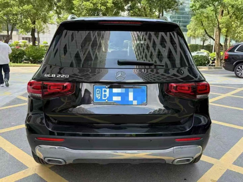 东莞23年奔驰GLB9