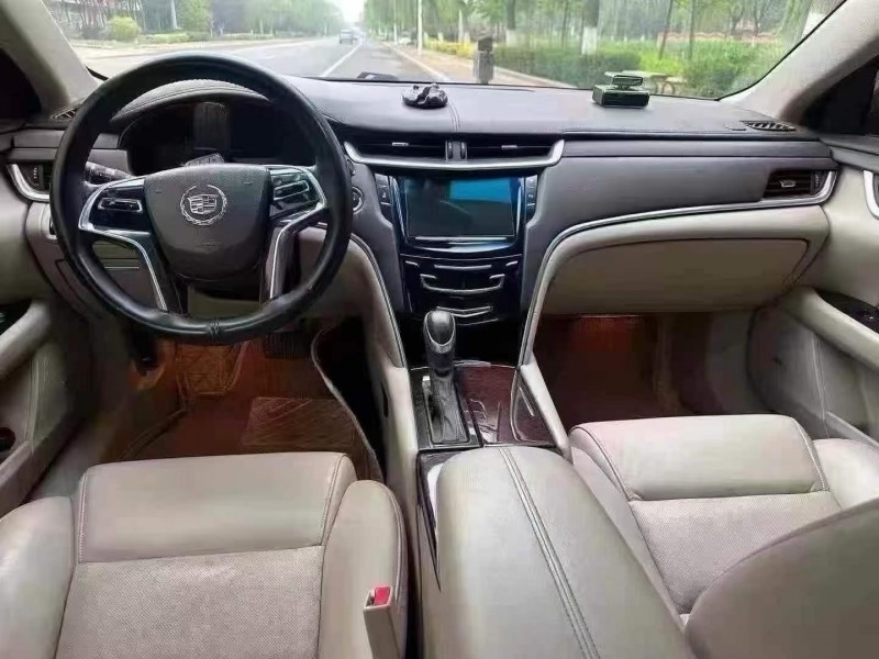 青島15年凱迪拉克XTS4