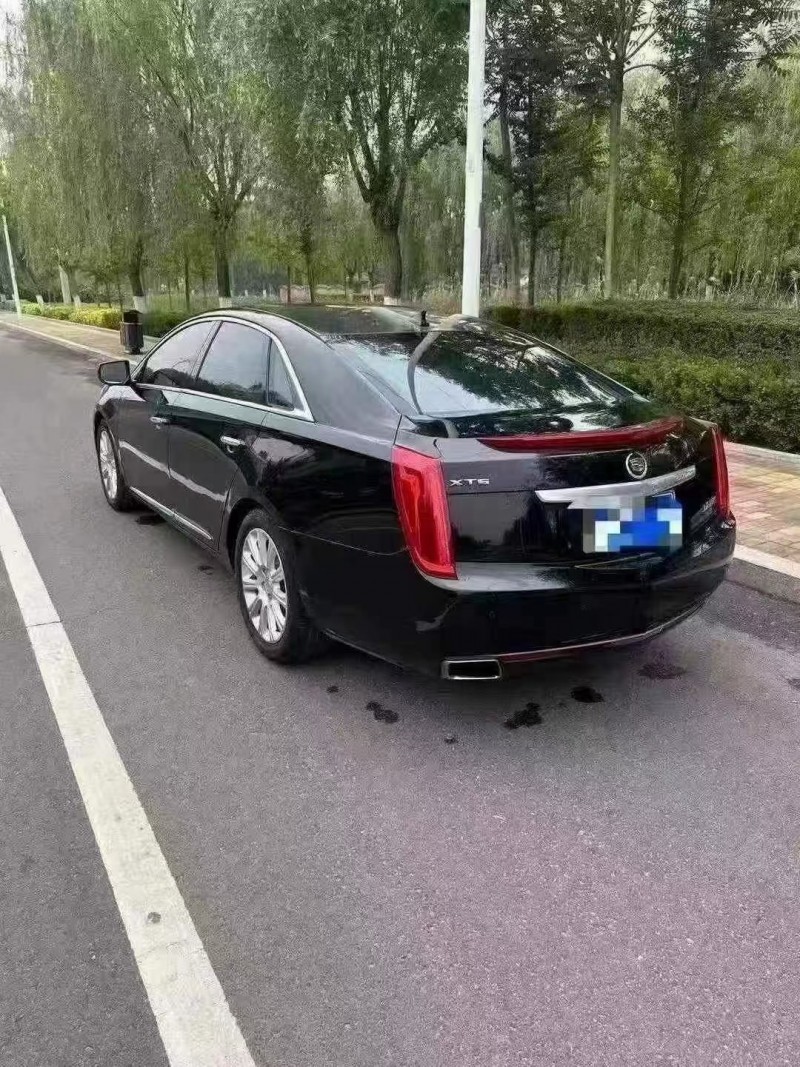 青島15年凱迪拉克XTS6