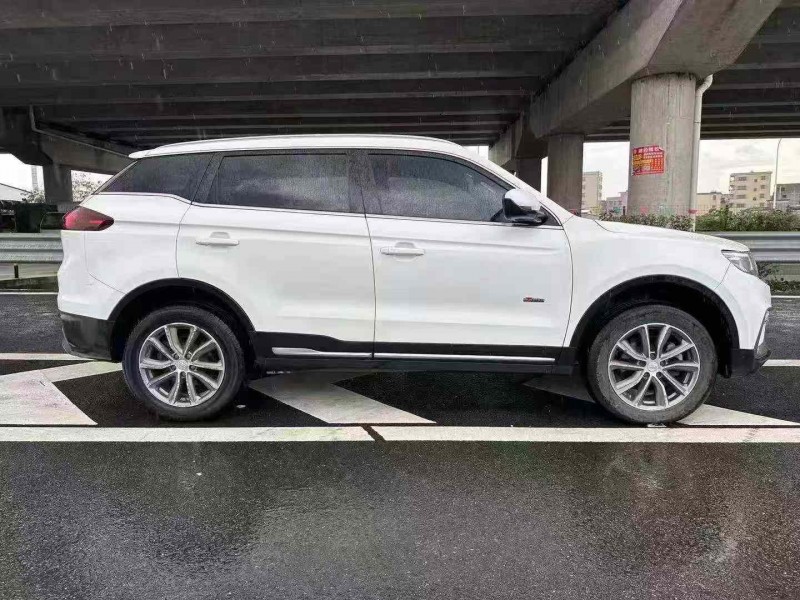 廣州19年吉利博越4