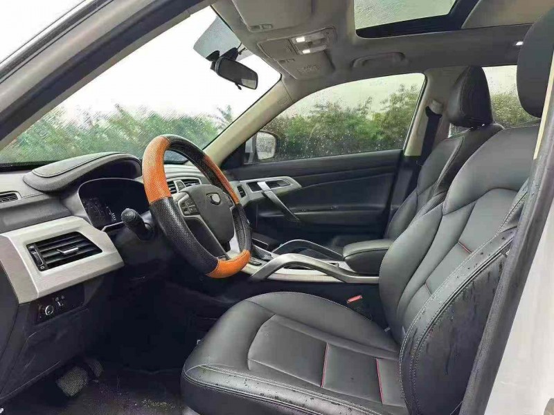 廣州19年吉利博越8