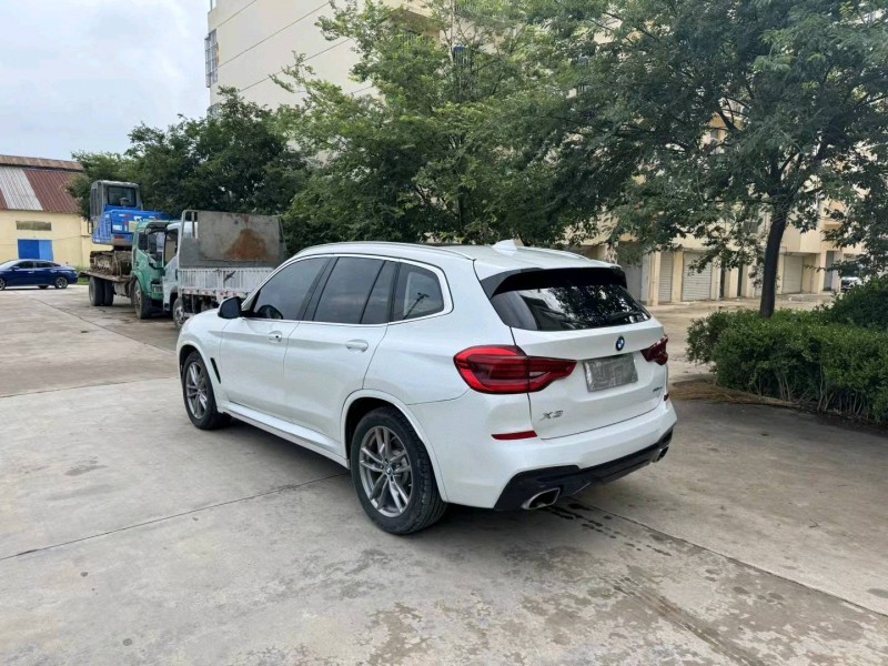 徐州21年宝马X34