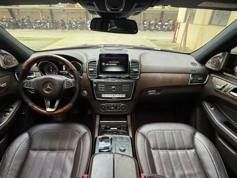 佛山17年奔驰GLE9