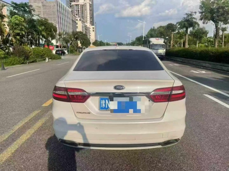 深圳17年福特金牛座9