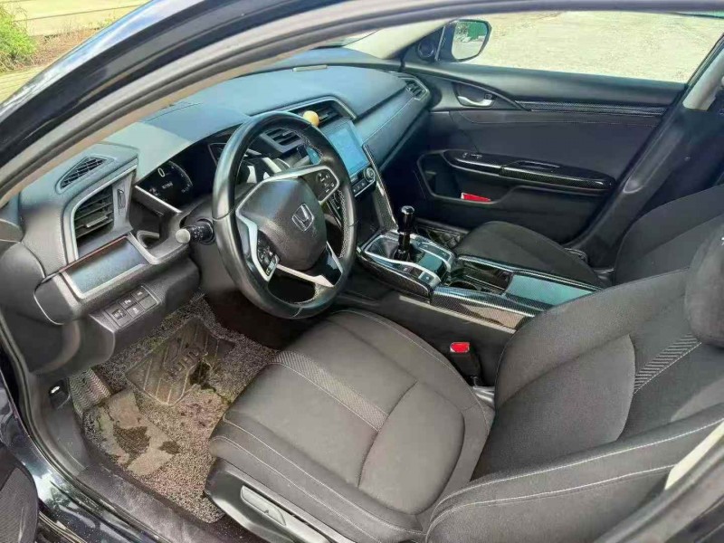 珠海17年本田思域5