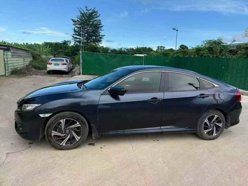 珠海17年本田思域7