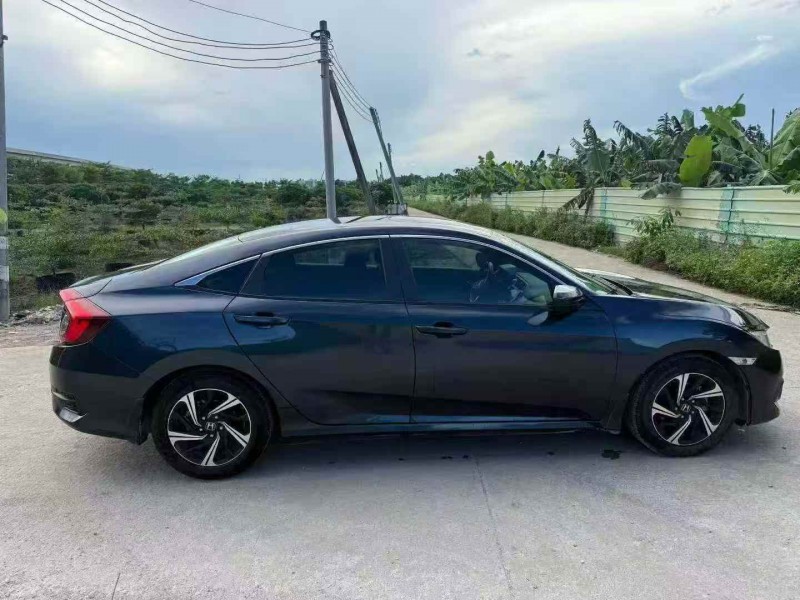 珠海17年本田思域8