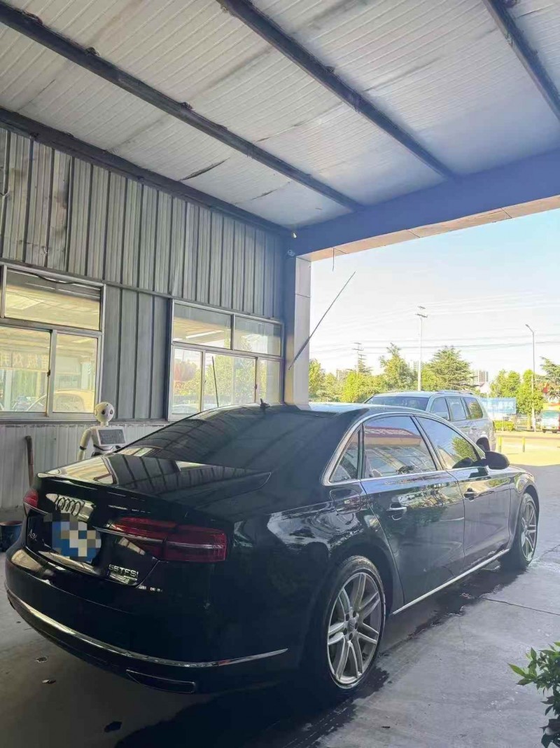 枣庄18年奥迪A8L8