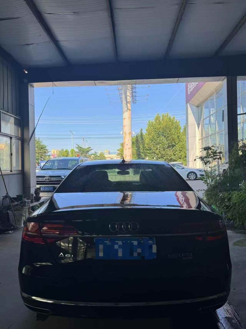 枣庄18年奥迪A8L9