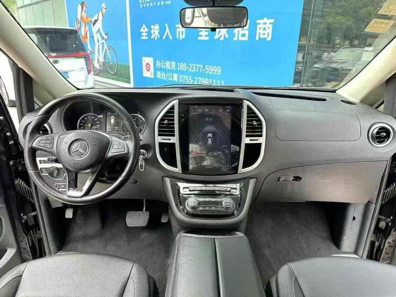 深圳20年奔驰威霆5