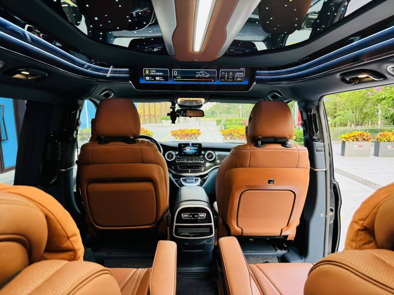 深圳23年奔驰罗伦士7