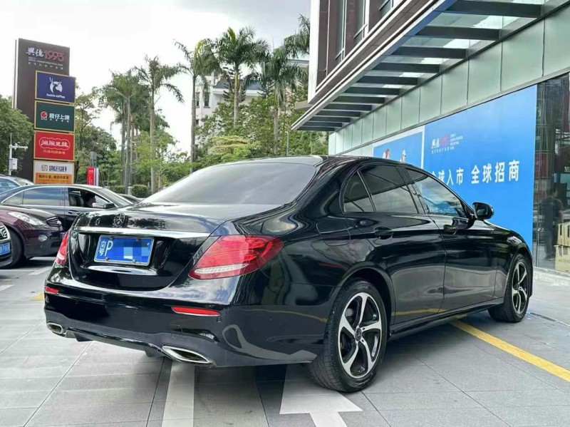 深圳17年奔驰E8