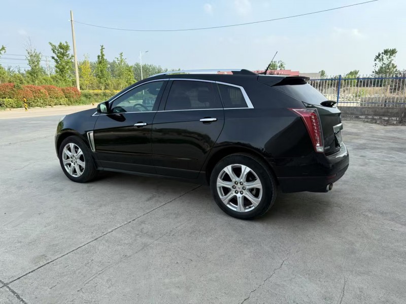 徐州14年凱迪拉克SRX8