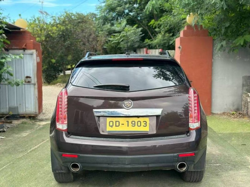 青島16年凱迪拉克SRX8