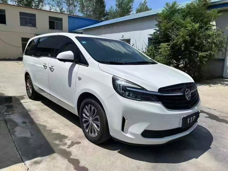 济南20年别克GL82