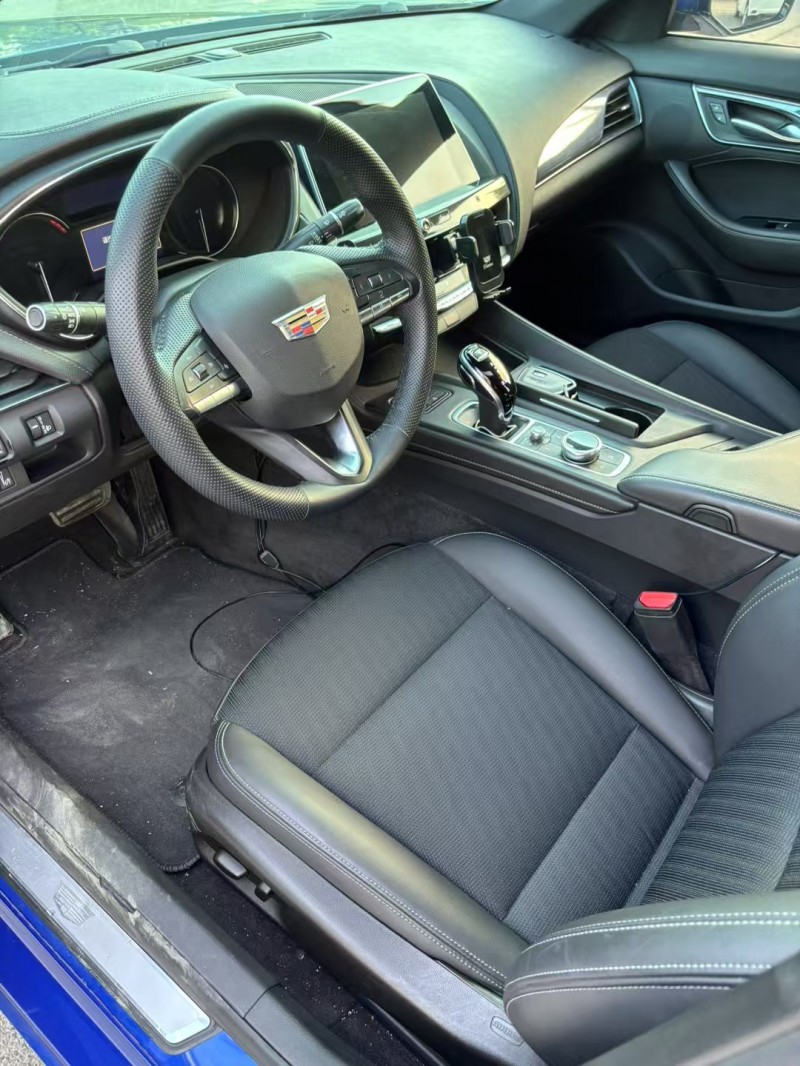 宿遷20年凱迪拉克CT56